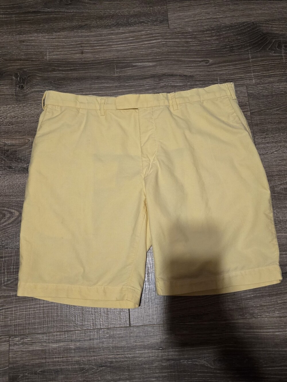 Polo Ralph LaurenTailored Fit Men's Performance 9" Golf Shorts